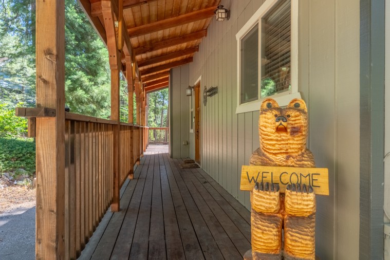Cedar Creek Realty, Inc-Sophie's Den-image-0